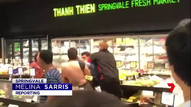 Dosar penal pentru doi bărbați care s-au bătut pe cireșe