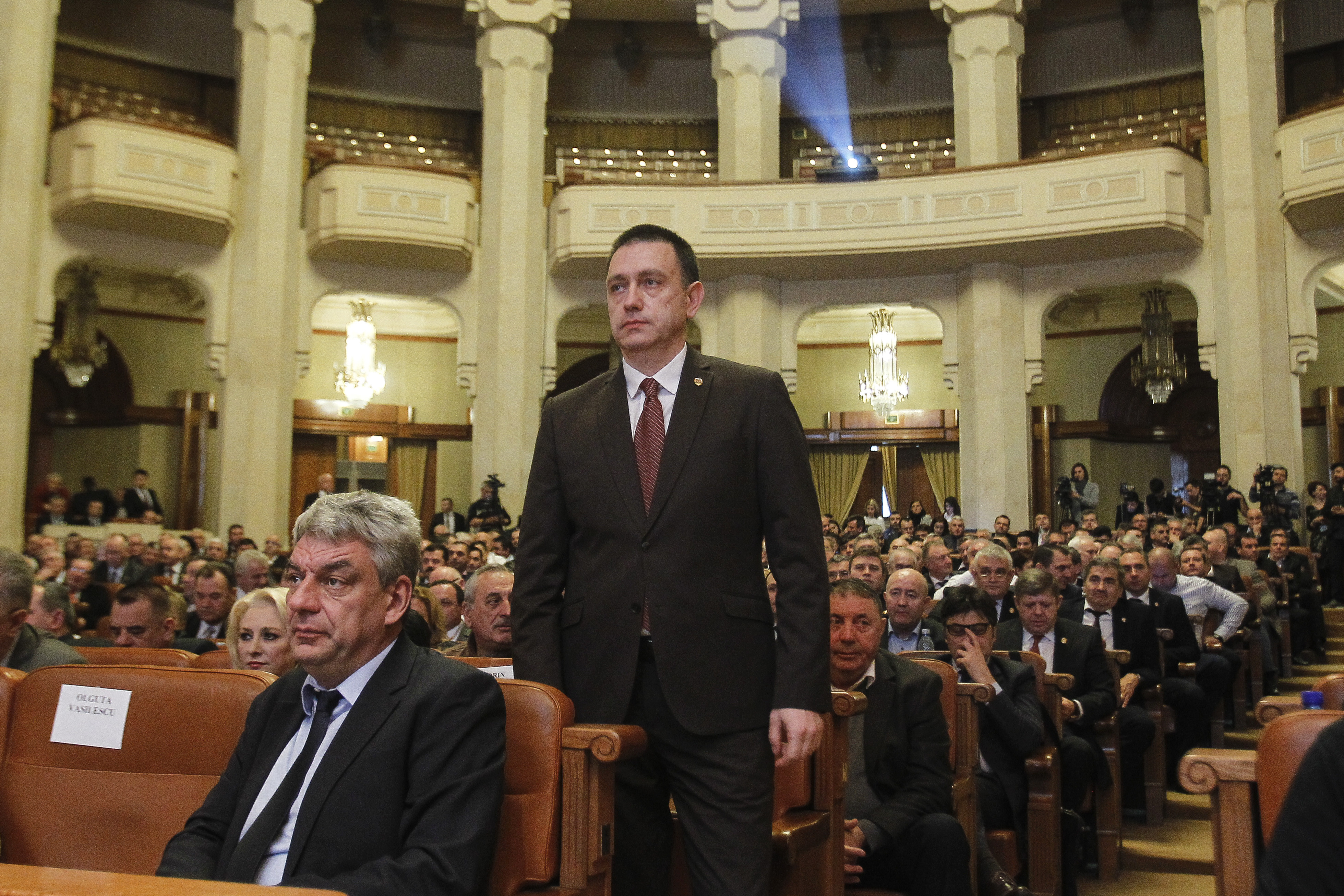 Președintele Klaus Iohannis l-a desemnat pe Mihai Fifor premier interimar. Calendarul consultărilor cu partidele