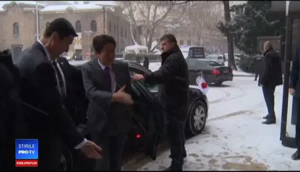 Shinzo Abe a venit la București cu zeci de oameni de afaceri. Planul de investiții al Japoniei în România