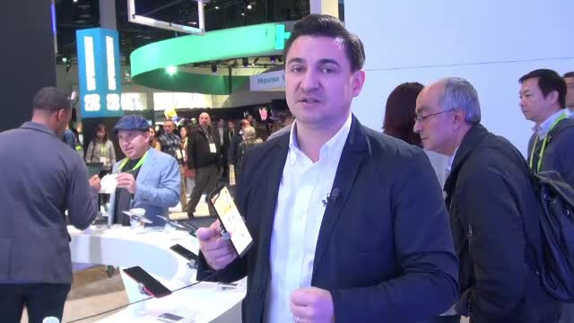 CES 2018. Camera de bord inteligentă şi telefonul chinezesc "flagship killer"