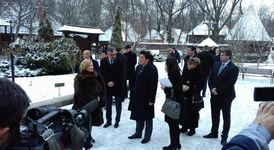 Românii îi cer scuze premierului Shinzo Abe, pentru primirea în România: „Atitudinea Guvernului nu o reflectă pe a poporului”