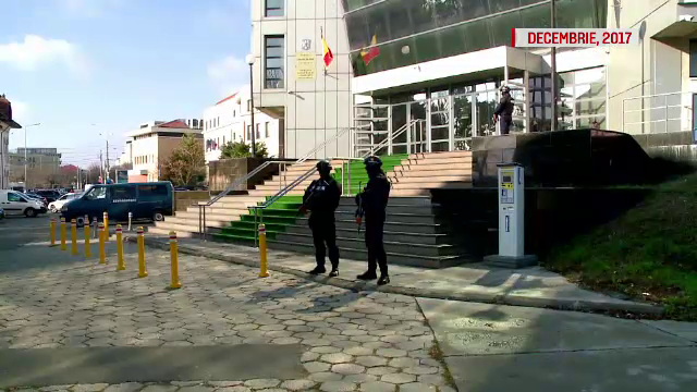 Traficanții care au adus 2 tone de cocaină, condamnați la peste 100 de ani de închisoare