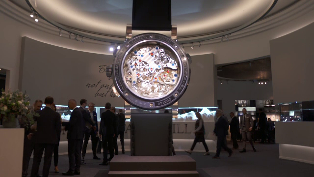 Salonul de Ceasornicărie de lux: Calificativul de „ceas elvețian”, mai greu de obținut