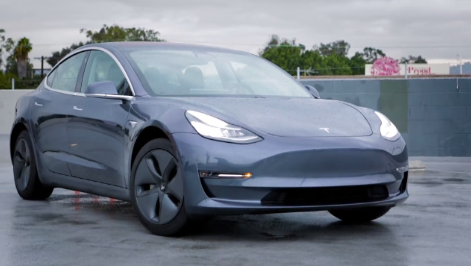 Mașinile autonome, tot mai aproape să invadeze șoselele. Promisiunea constructorilor auto