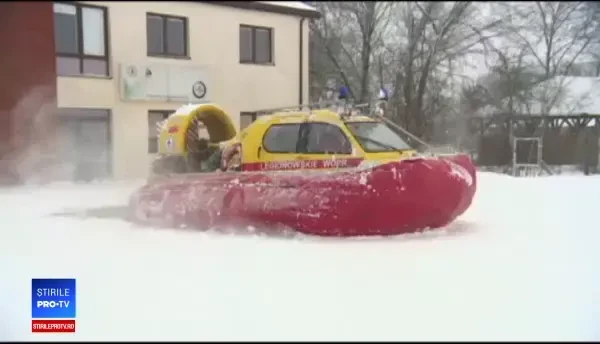 Din cauza gerului, 12 polonezi au murit. În SUA au fost închise unele autostrăzi