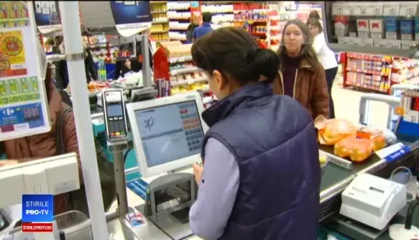 Pațania unei românce care a dat în judecată magazinul unde a suferit un accident din cauza unei pungi