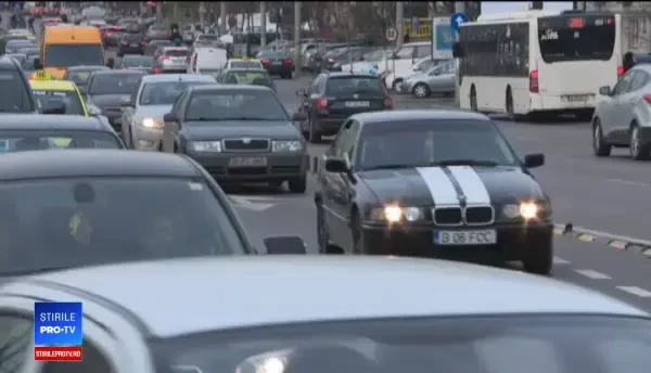 Veste bună pentru turiști. Comisioanele nu mai pot fi oprite de pe card, fără acord