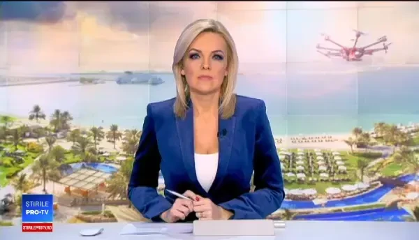 Doi surferi, salvați de la înec cu ajutorul unei drone