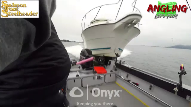 Momentul impactului dintre o ambarcațiune de viteză și o barcă