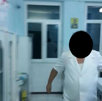 Doctor acuzat că ar fi agresat ruda unui pacient: ”M-a strâns de gât şi a început să dea cu pumnii”