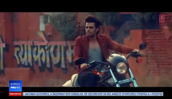 Iulia Vântur a lansat o nouă piesă. Românca, în tandrețuri cu un star indian. VIDEO