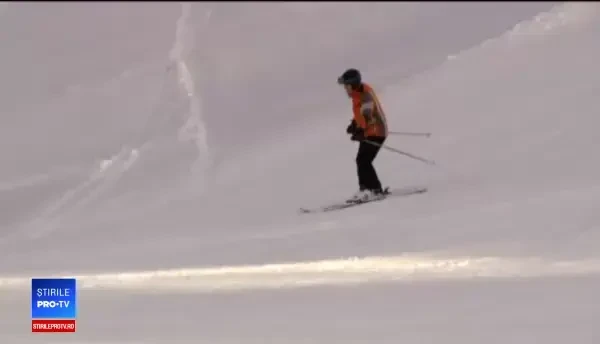 Pârtiile, luate cu asalt de turiști. Hotelierii așteaptă un profit substanțial