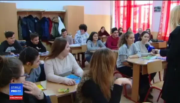 Viorica Dăncilă și Carmen Dan, foste vecine de bloc. Reportaj din Videle, despre viitorul premier