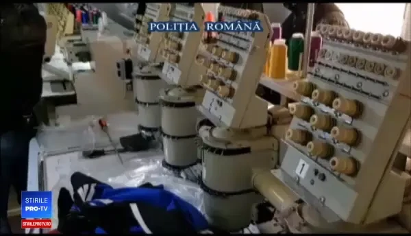 Atenție când cumpărați haine de firmă. Descoperirea făcută de polițiști în Pantelimon