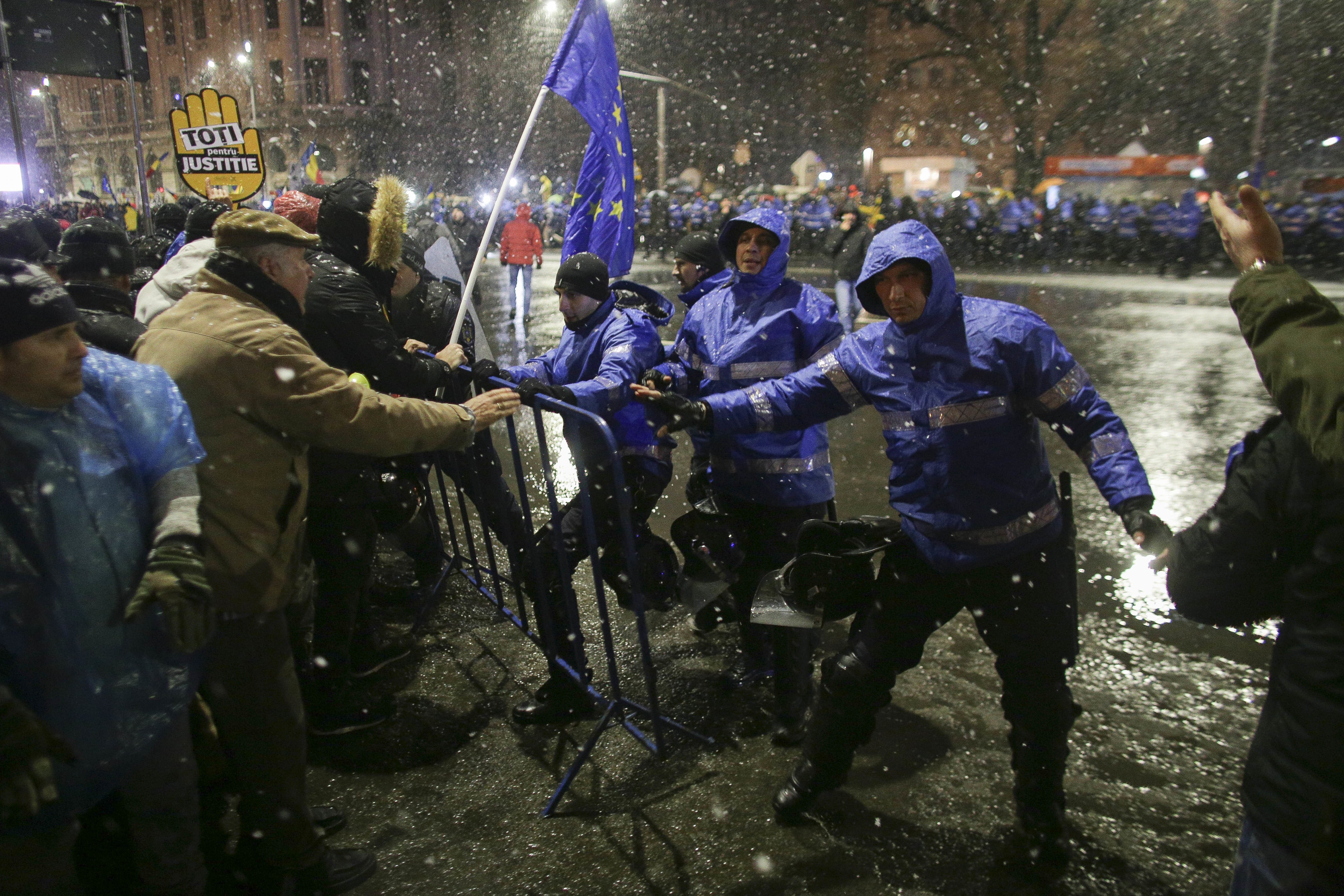 proteste &icirc;n Capitală, 20 ianuarie - 8