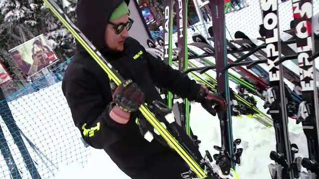 Schiurile cu microcipuri și vibrații, testate gratuit la Predeal: ”Sunt mult mai stabile”