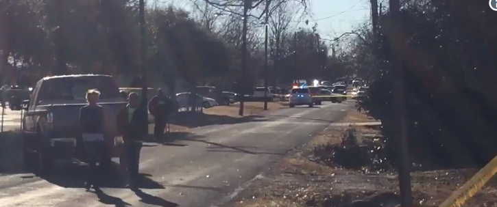 Atac într-o școală din Texas: o elevă a fost împușcată în cantină