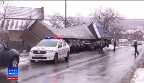 Proprietarul unei case din Galaţi, la un pas de dezastru din cauza unui şofer