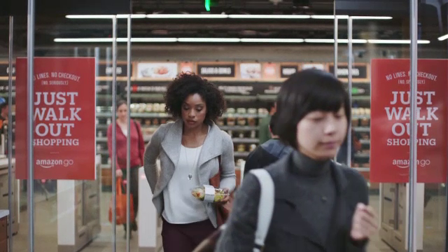 Primul magazin din lume fără case de marcat, deschis de Amazon, în SUA