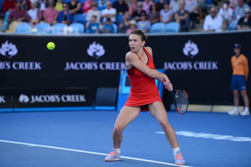 Simona Halep - Karolina Pliskova, 6-3, 6-2, la Australian Open. Românca s-a calificat în semifinale