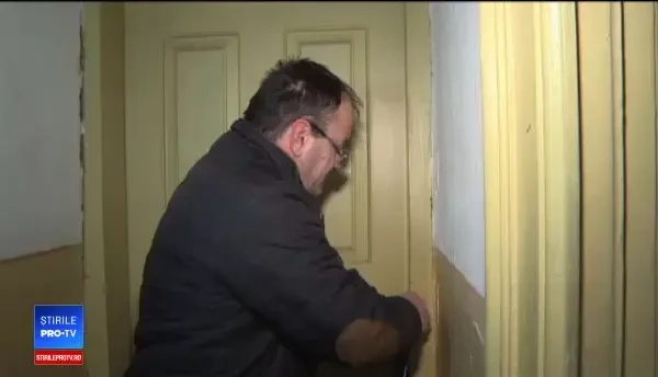 Mii de pacienți, tratați într-un dispensar pe cale să se prăbușească