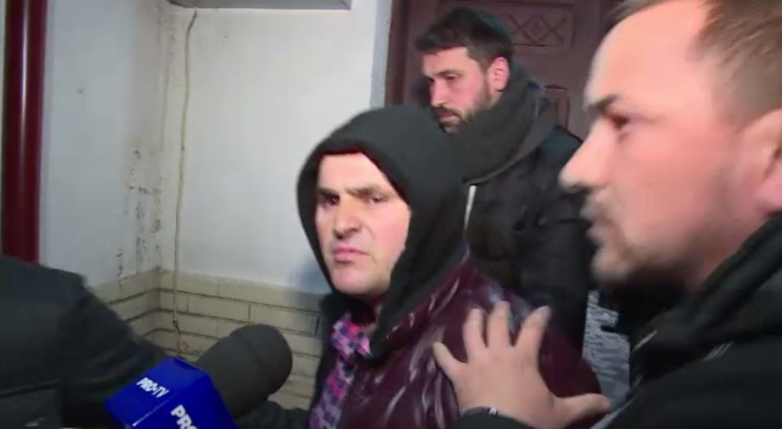 Anchetă internă în cazul militarului care și-a înjunghiat mortal fosta iubită