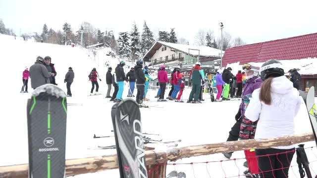 Sute de turiști sunt în Cavnic, Maramureș. Prețurile sunt mai mici cu 20 la sută