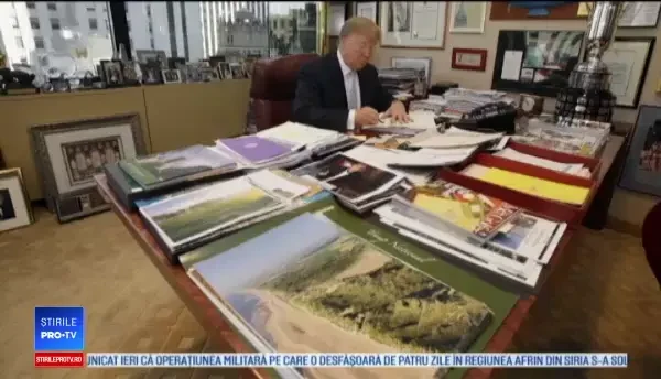 Val de comentarii pe internet, după publicarea unei poze cu biroul lui Donald Trump