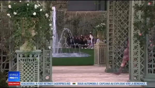 Săptămâna Mmodei de la Paris. Culorile fondantelor, în rochiile și costumele Chanel