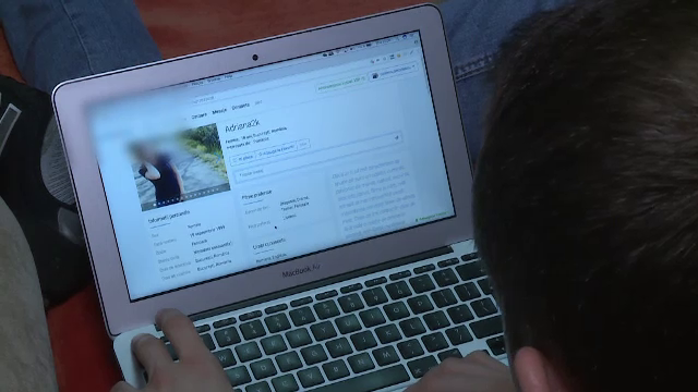 Două milioane de români își caută jumătatea pe internet. ”Am vorbit cu 3, 4, 5”