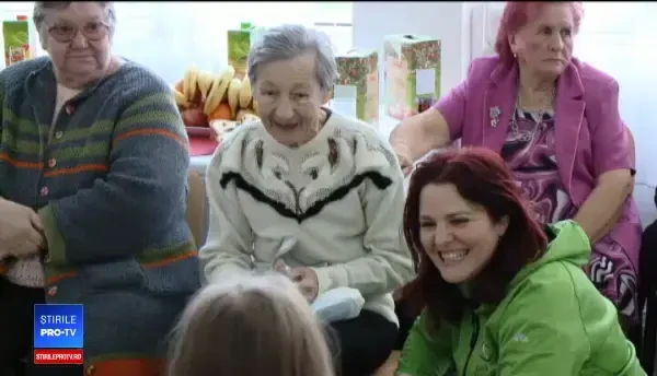 Copiii din Timiș au devenit, timp de o zi, nepoți pentru bătrânii de la azil