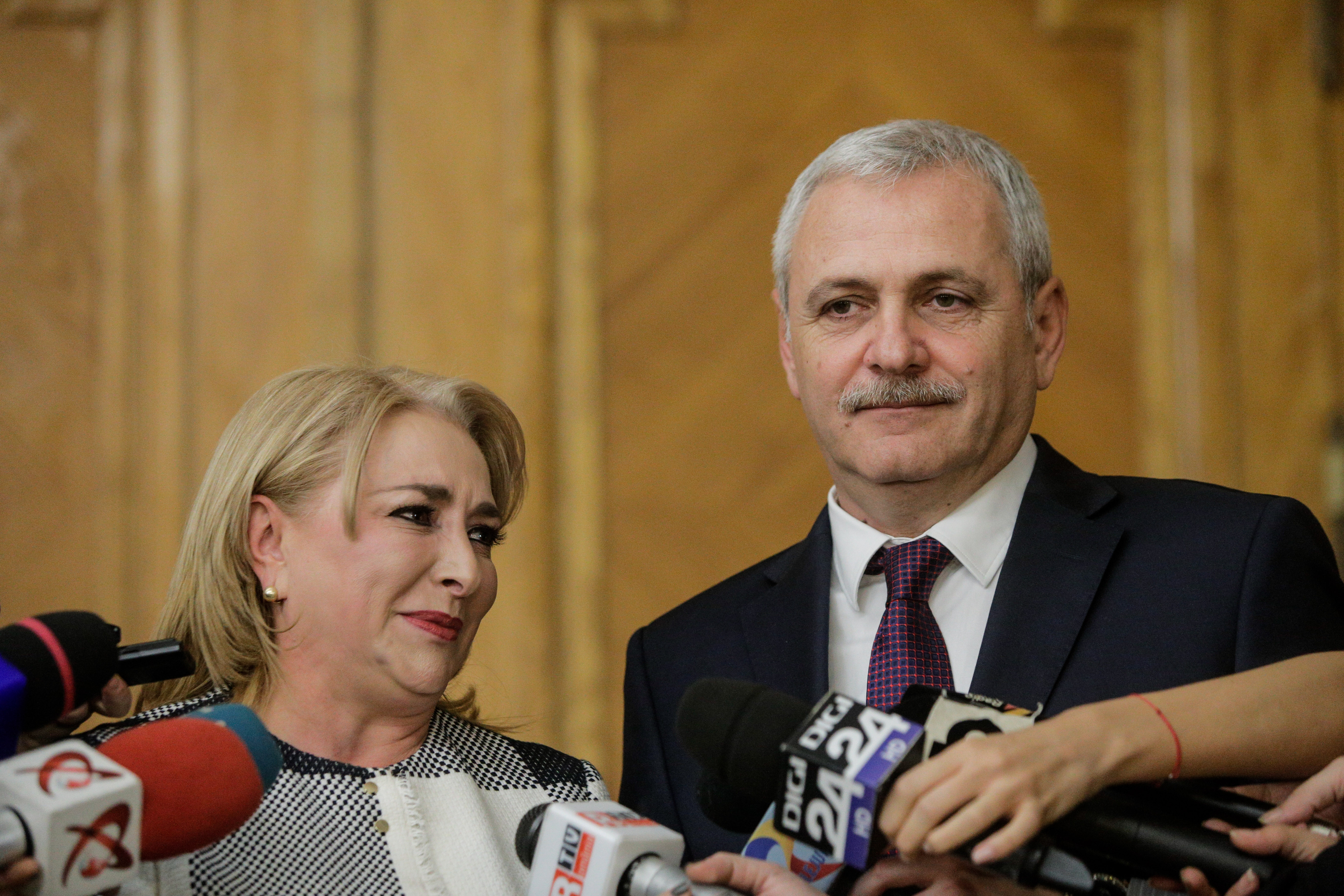 Dragnea: Este strict decizia premierului şi a Guvernului dacă Darius Vâlcov rămâne acolo