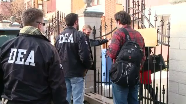 O parte din membrii reţelei care traficau ilegal medicamente în SUA, reţinuţi