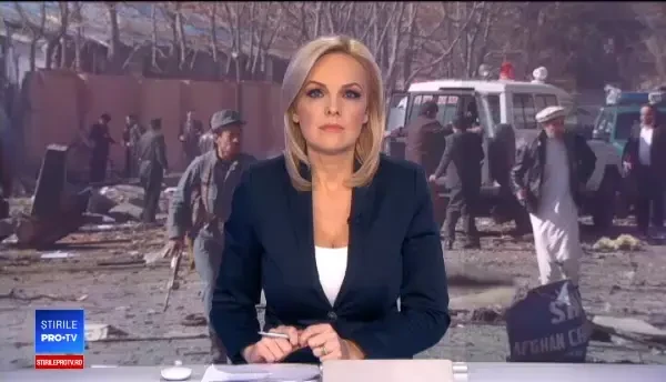 O ambulanță, folosită pentru atentatul din Kabul. 95 persoane au murit, 158 sunt rănite