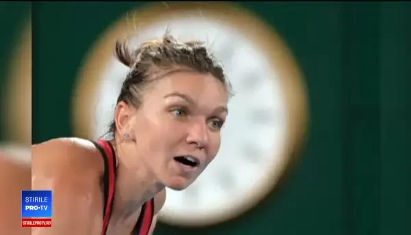 Halep, internată la spital după înfrângerea cu Wozniacki. Luni va reveni în țară