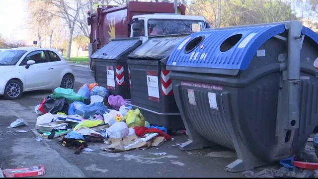 Mormanele de gunoaie din Roma, „arme” politice în campania electorală