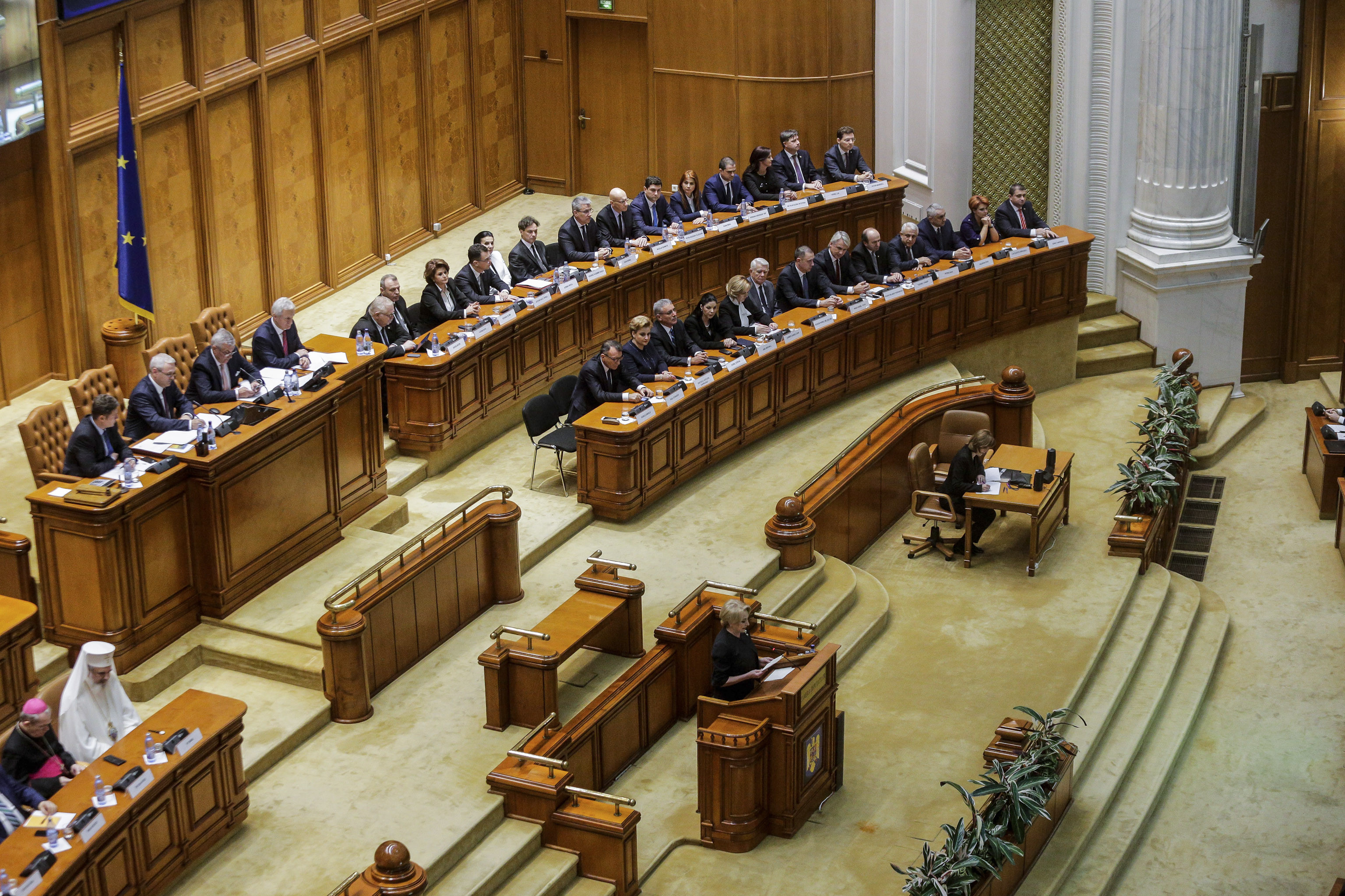 Viorica Dăncilă: ”Vom renunța la formularul 600”