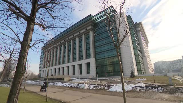 Biblioteca Națională, printre clădirile care au pus mesaj că n-au autorizația ISU. ”Mă sperie un astfel de loc”