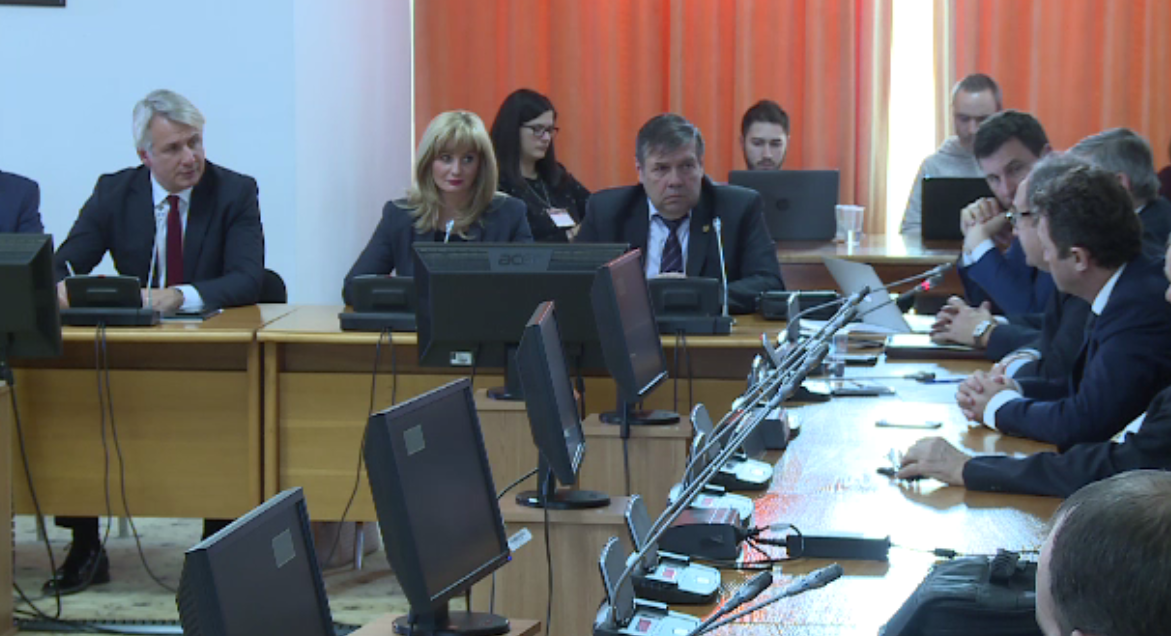 Promisiuni, dar și ironii acide la audierile noilor miniștri. Filmul zilei