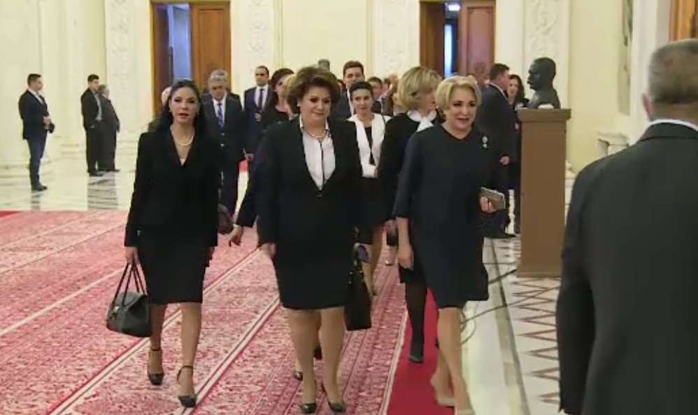 Promisiunile Guvernului Dăncilă: 350 de km de autostradă și economie mai puternică