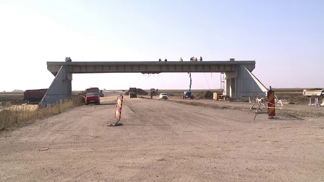 Haos în construcţia autostrăzilor. Studiile de fezabilitate sunt "facultative", deşi costă milioane de euro