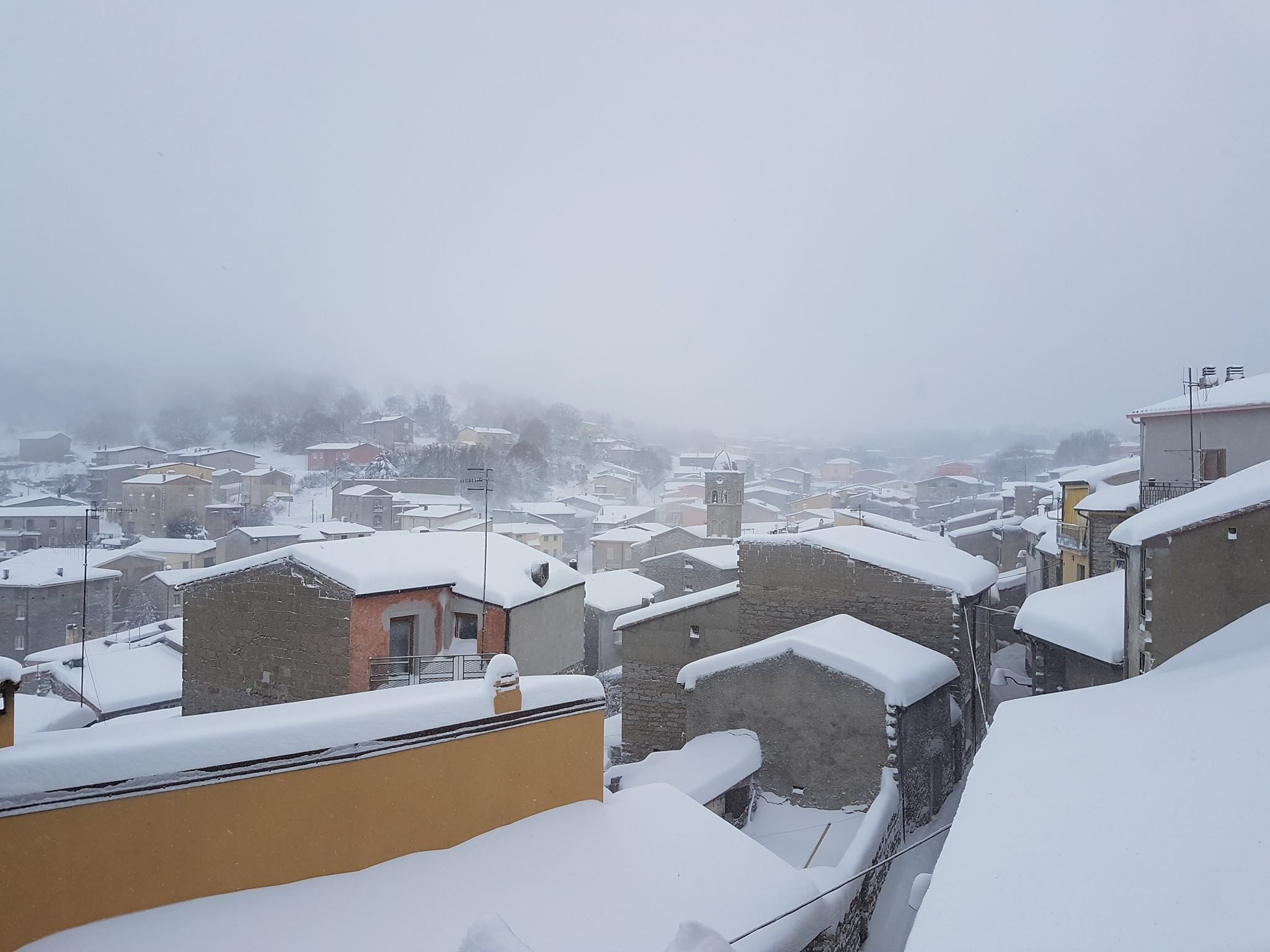 Un oraș din Italia vinde case la prețul de 1 EURO. Sute de oferte din toată lumea