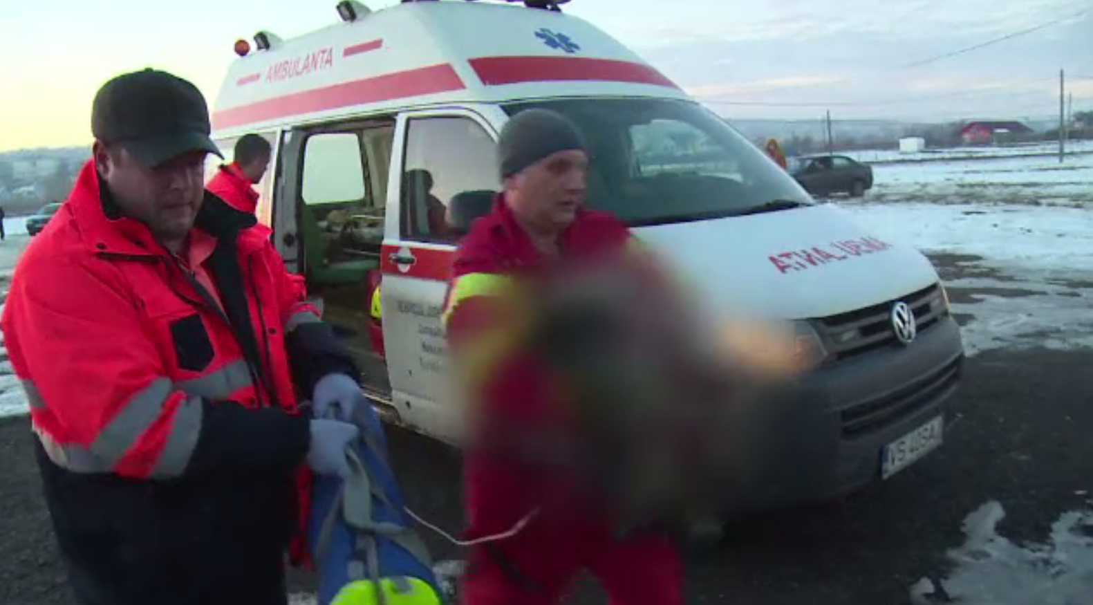 Doi copii din Vaslui, la un pas de moarte, după ce au fost lăsați nesupravegheați