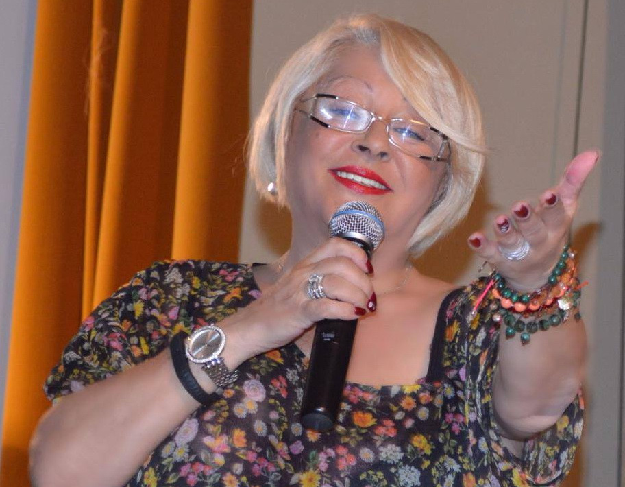 Mirabela Dauer a fost operată și i s-a extirpat un rinichi. Anunțul făcut de cântăreață