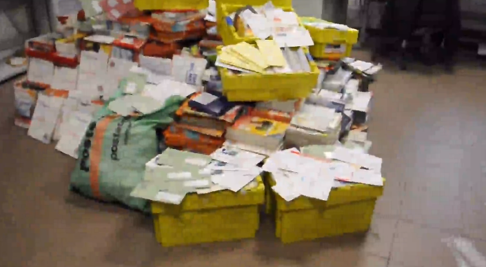 Un poștaș a ascuns o parte din corespondență timp de 8 ani de zile. Cum a fost descoperit