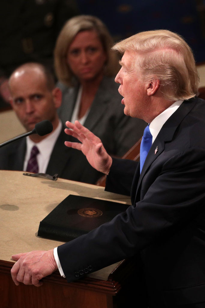 Trump nu vrea să închidă închisoarea Guantanamo: „Trebuie să vânăm teroriștii”