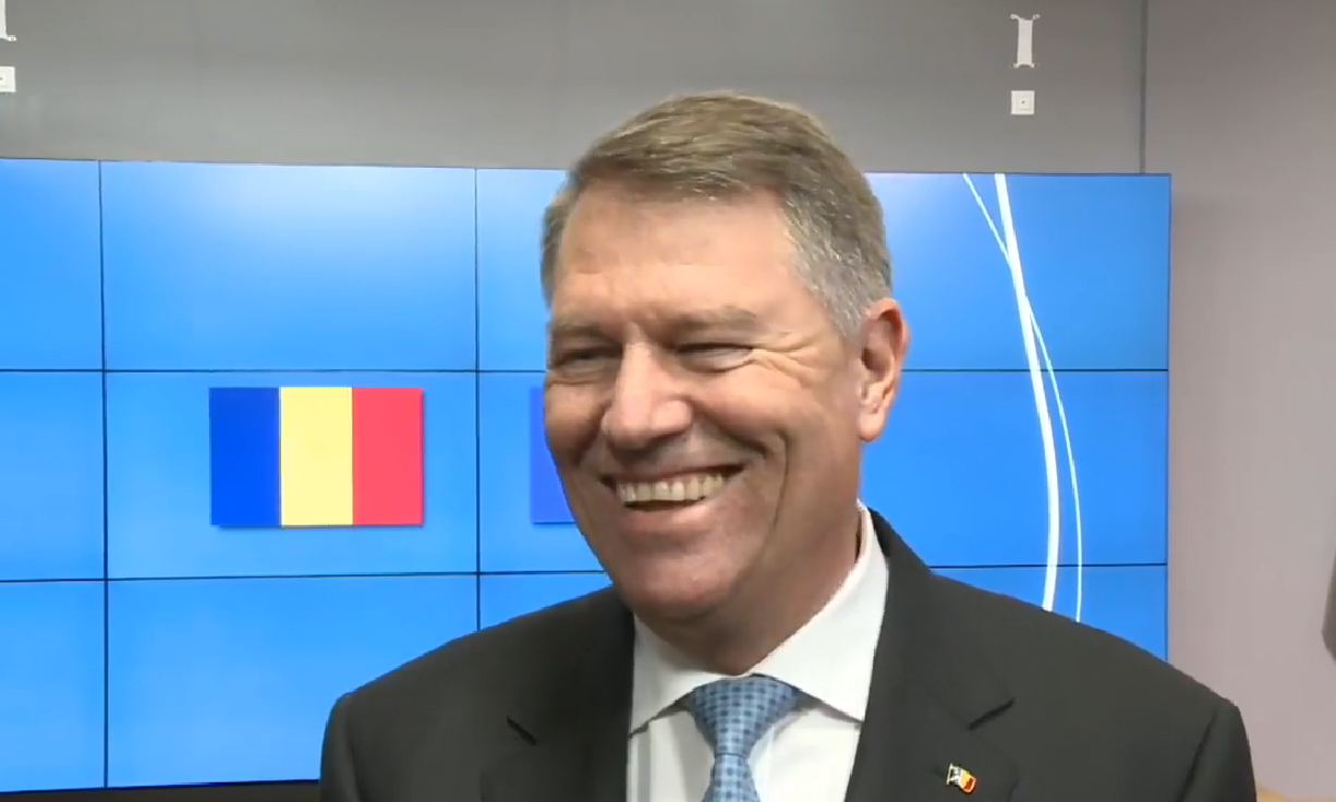 Iohannis a transmis ministrului Justiţiei cererea de urmărire penală a lui Vlădescu