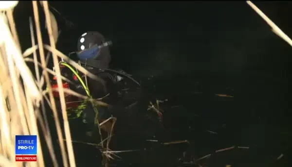 Un bărbat din Arad, de negăsit după o ceartă cu soția. Mașina lui găsită într-un lac