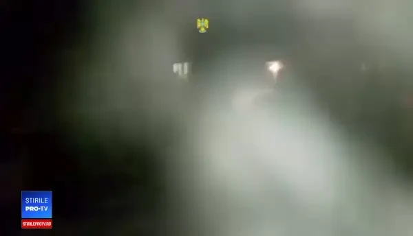 Polițiști de frontieră loviți și amenințați că vor fi incendiați de mai mulți suspecți. VIDEO