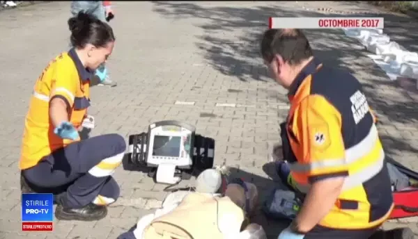 Asistenta gravidă din Cluj, diagnosticată cu o tumoare la genunchi, a ajuns de urgență la spital